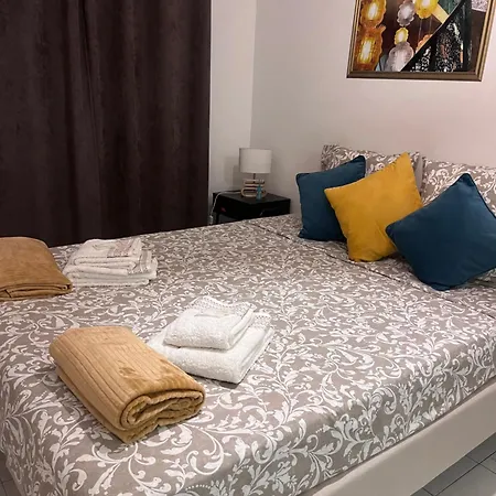 Apartment Studio Au Coeur De La D'arles Arles